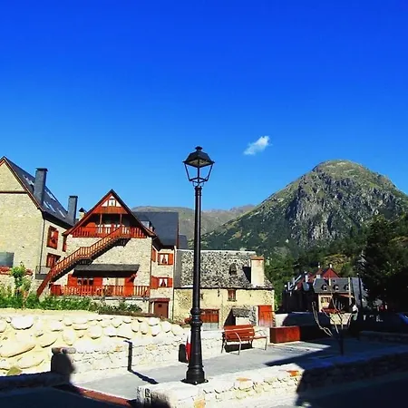 Tredós, Casa adosada. Baqueira Exterior foto